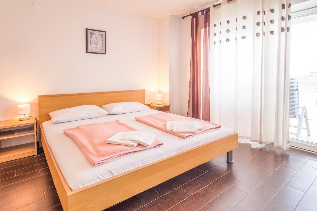Apartments Bogdanic Krk I Krk Town Kültér fotó
