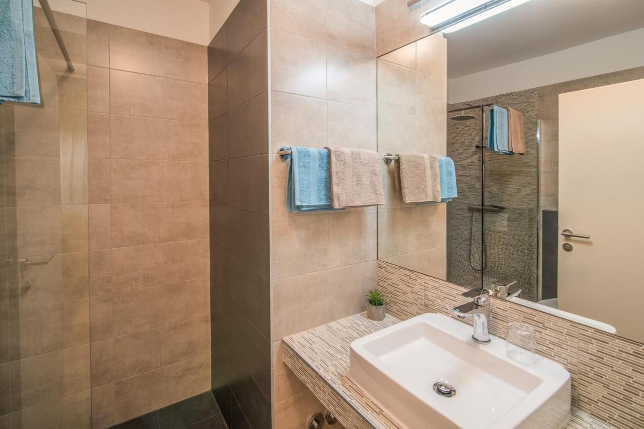 Apartments Bogdanic Krk I Krk Town Kültér fotó