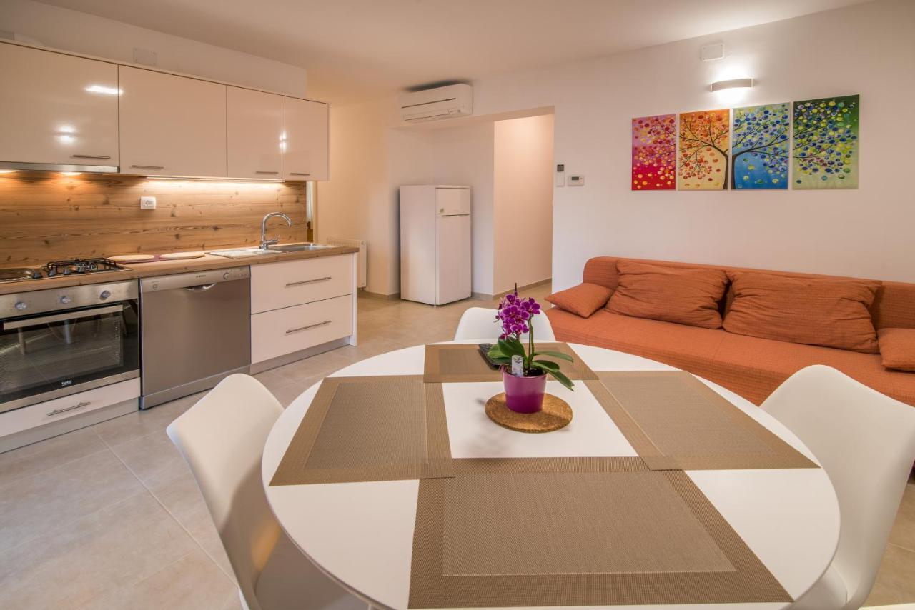 Apartments Bogdanic Krk I Krk Town Kültér fotó
