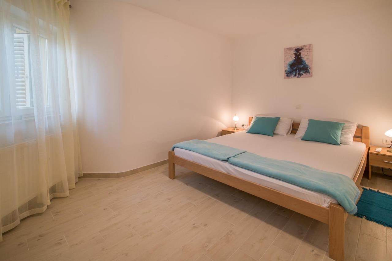 Apartments Bogdanic Krk I Krk Town Kültér fotó