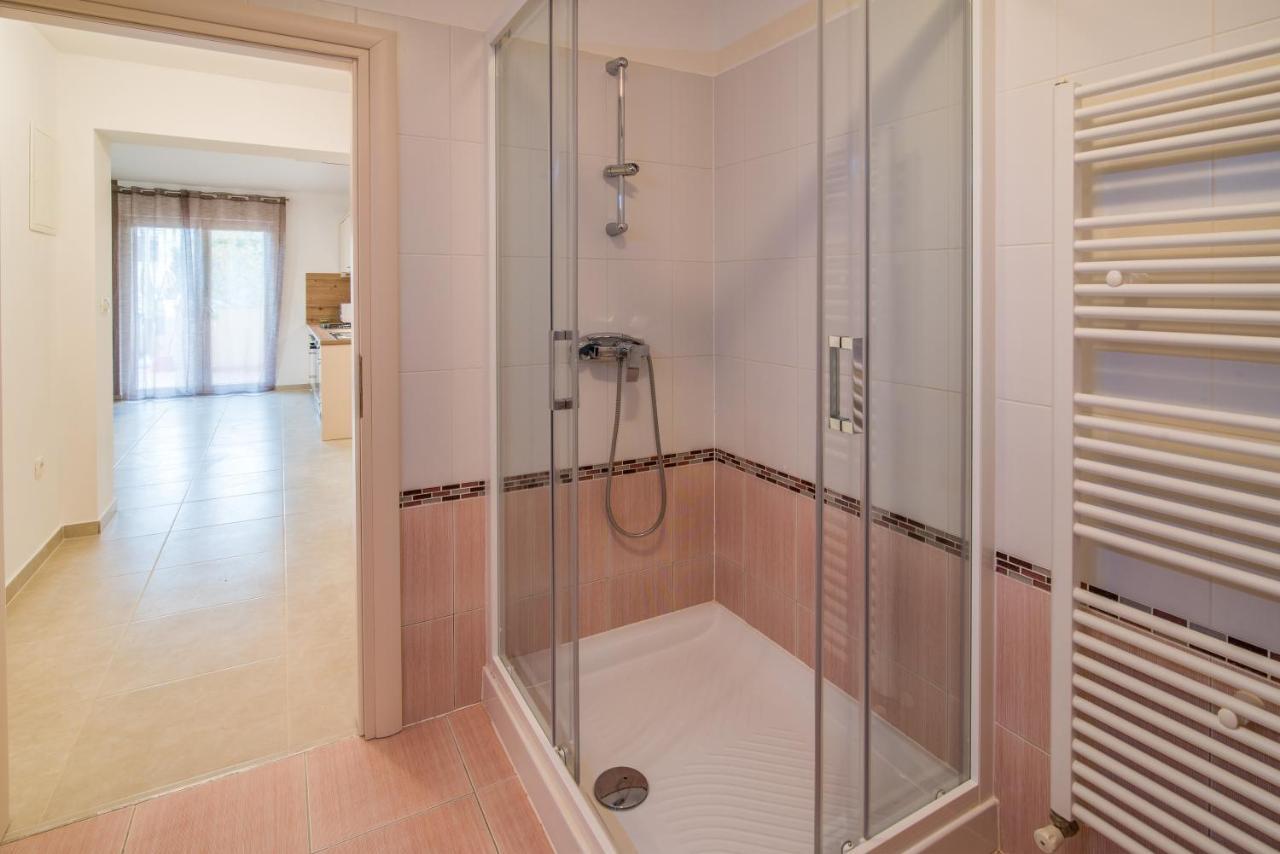 Apartments Bogdanic Krk I Krk Town Kültér fotó